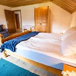 Bloomfield Retreat With Sauna - Three Bedroom