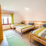 Dom wakacyjny Bloomfield Retreat With Sauna - Three Bedroom