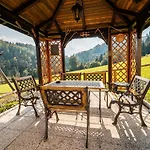 Dom wakacyjny Bloomfield Retreat With Sauna - Three Bedroom