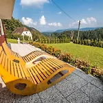 Bloomfield Retreat With Sauna - Three Bedroom Dom wakacyjny *