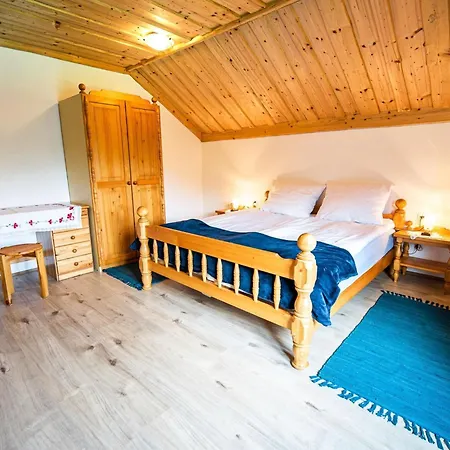 Bloomfield Retreat With Sauna - Three Bedroom Holiday home Recica ob Savinji