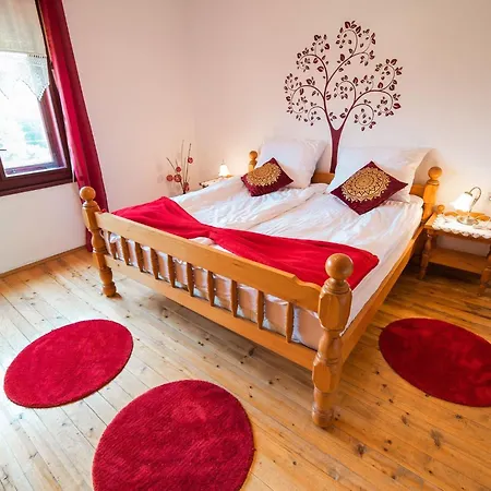 Holiday home Bloomfield Retreat With Sauna - Three Bedroom