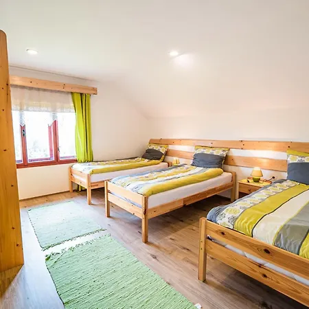 펜션 Bloomfield Retreat With Sauna - Three Bedroom