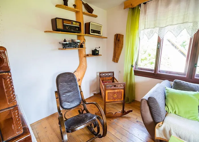 Bloomfield Retreat Country House With Sauna - Three Bedroom Country House