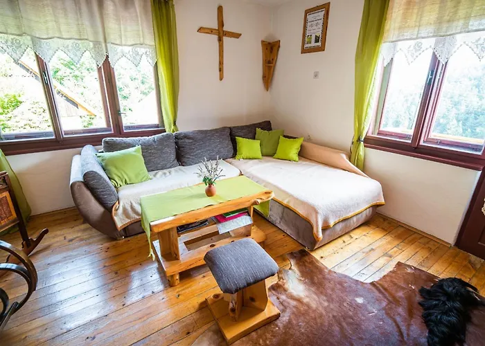 Bloomfield Retreat Country House With Sauna - Three Bedroom Country House Casa vacanze Recica ob Savinji