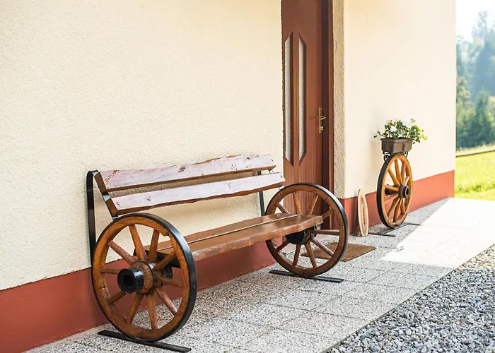 Bloomfield Retreat Country House With Sauna - Three Bedroom Country House Recica ob Savinji