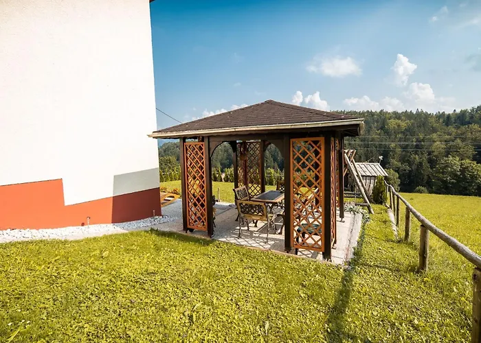 Bloomfield Retreat Country House With Sauna - Three Bedroom Country House * Recica ob Savinji